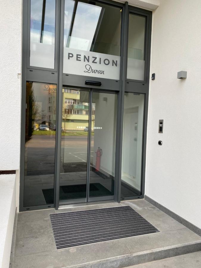 Duran Penzion Hradec Králové Екстериор снимка